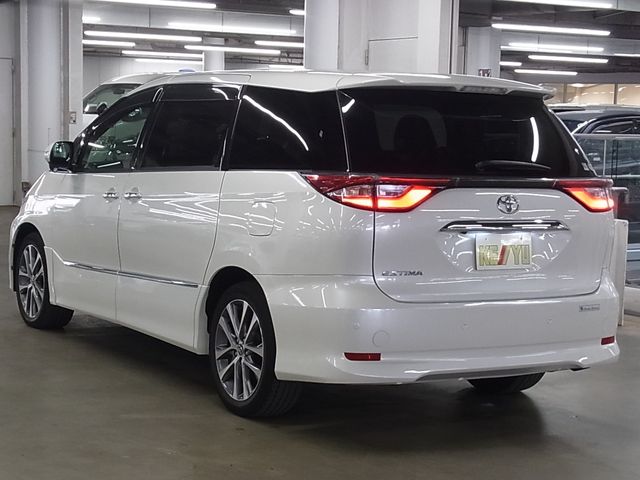TOYOTA ESTIMA 2016