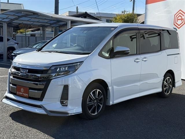 TOYOTA NOAH 2018
