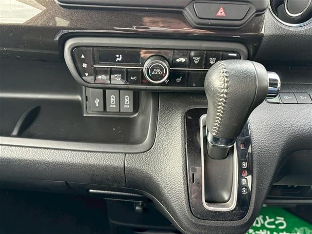 HONDA N BOX CUSTOM 2020