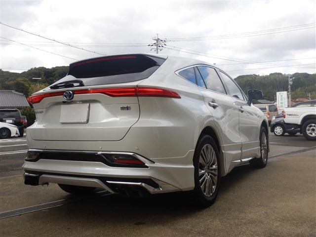 TOYOTA HARRIER HYBRID 2024