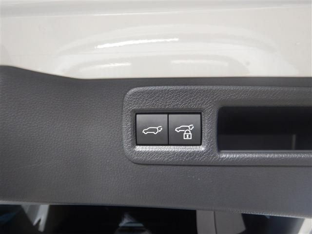 TOYOTA HARRIER HYBRID 2024