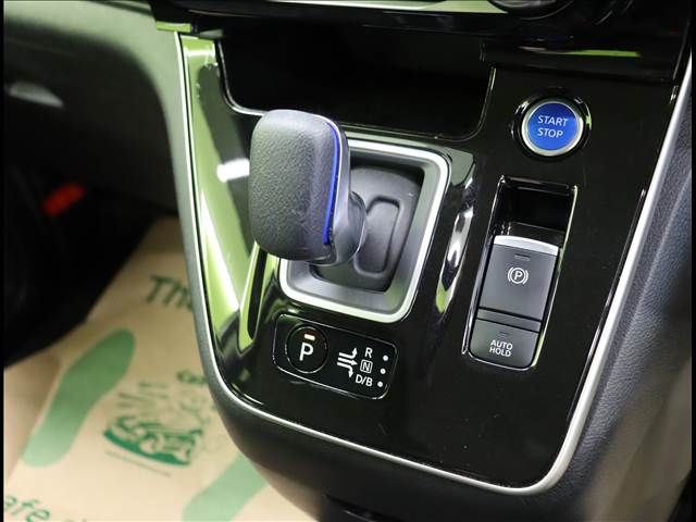 NISSAN SERENA  WG 2020