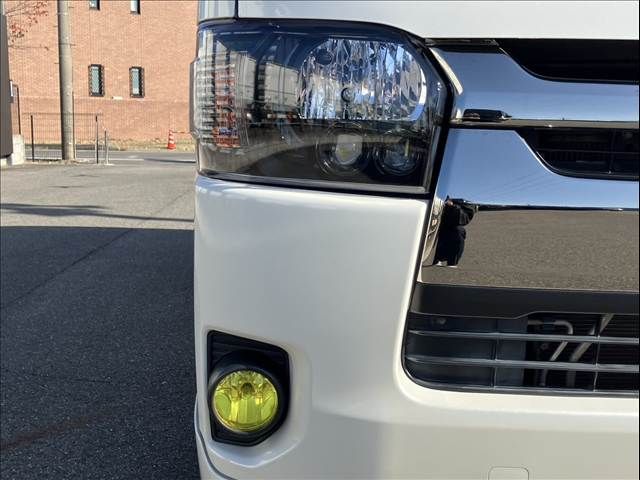 TOYOTA HIACE van 2WD 2017
