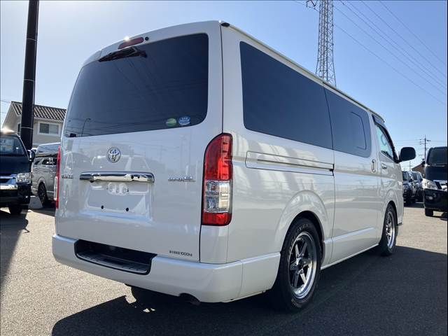 TOYOTA HIACE van 2WD 2017