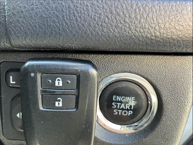 TOYOTA HIACE van 2WD 2017