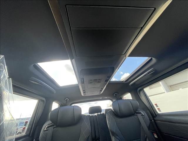 TOYOTA VELLFIRE 2025