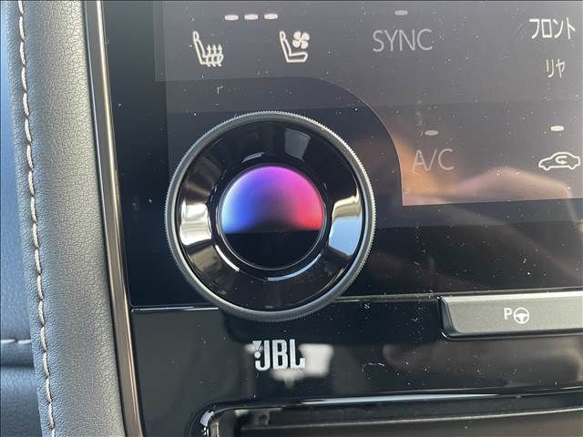 TOYOTA VELLFIRE 2025