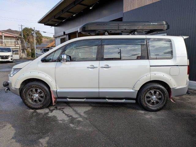 MITSUBISHI DELICA D:5 4WD 2018