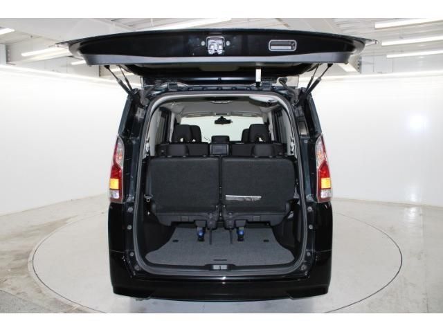 NISSAN SERENA  S-HYBRID 2017