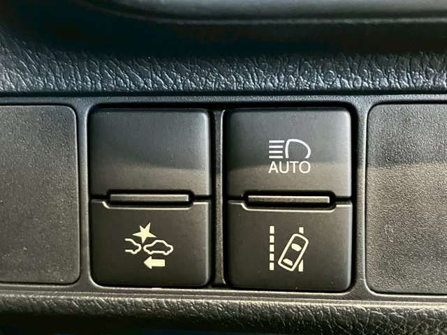 TOYOTA COROLLA FIELDER HYBRID 2016