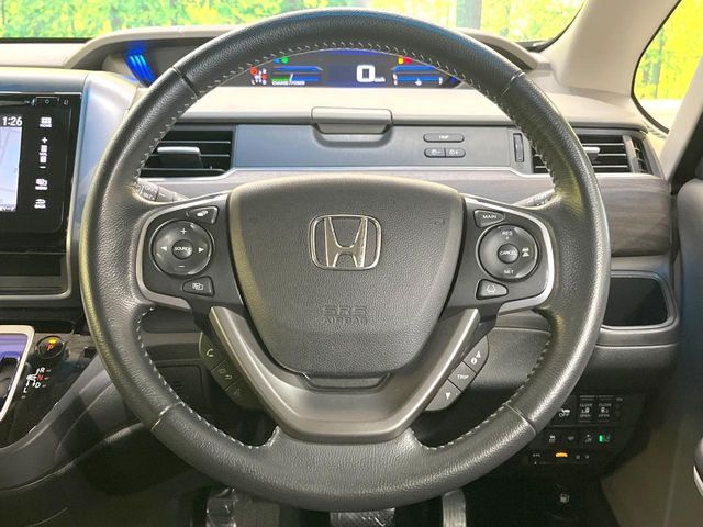HONDA FREED plus HYBRID 2017