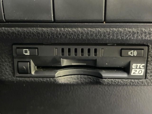 TOYOTA COROLLA TOURING HYBRID 2021