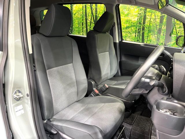 TOYOTA SIENTA HYBRID 2024