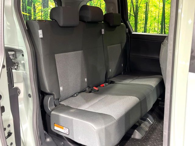 TOYOTA SIENTA HYBRID 2024