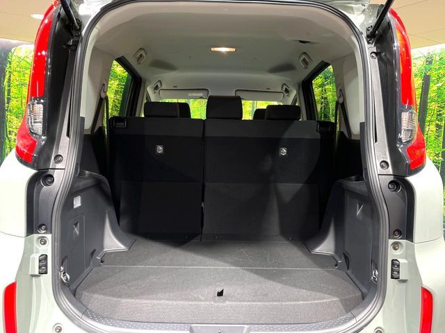 TOYOTA SIENTA HYBRID 2024