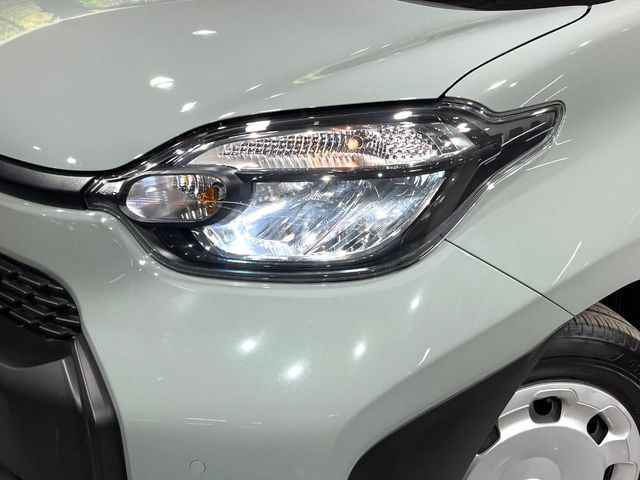 TOYOTA SIENTA HYBRID 2024