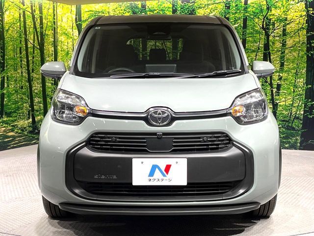 TOYOTA SIENTA HYBRID 2024