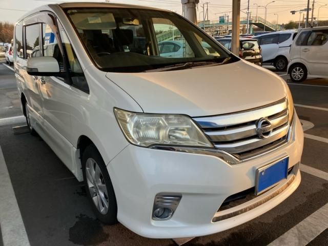 NISSAN SERENA  WG 2011