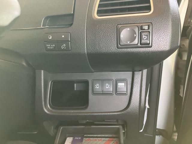 NISSAN SERENA  WG 2011