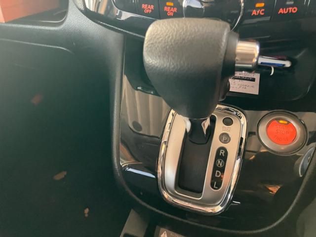 NISSAN SERENA  WG 2011