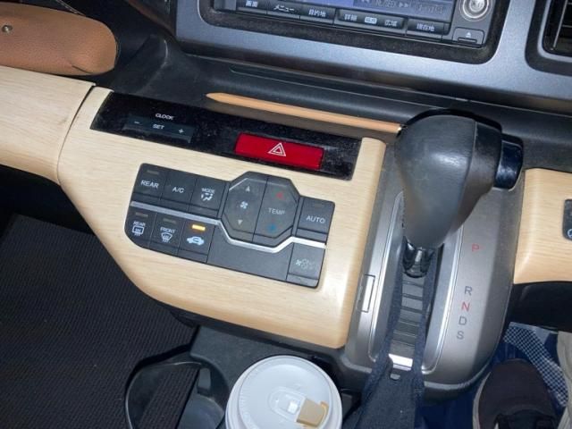 HONDA STEPWAGON SPADA 2009