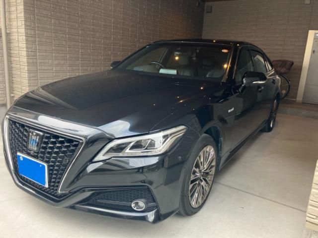 TOYOTA CROWN sedan hybrid 4WD 2018
