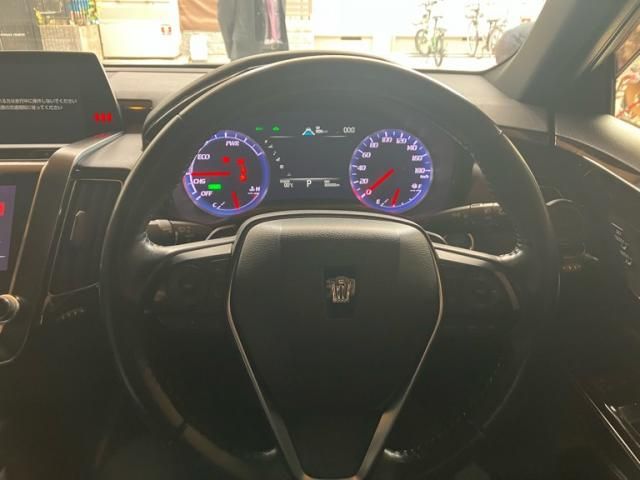 TOYOTA CROWN sedan hybrid 4WD 2018