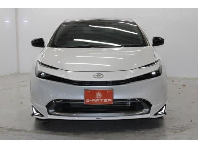 TOYOTA PRIUS 2023