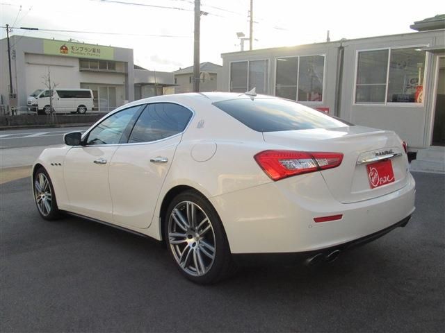 MASERATI MASERATI GHIBLI Sedan 2016