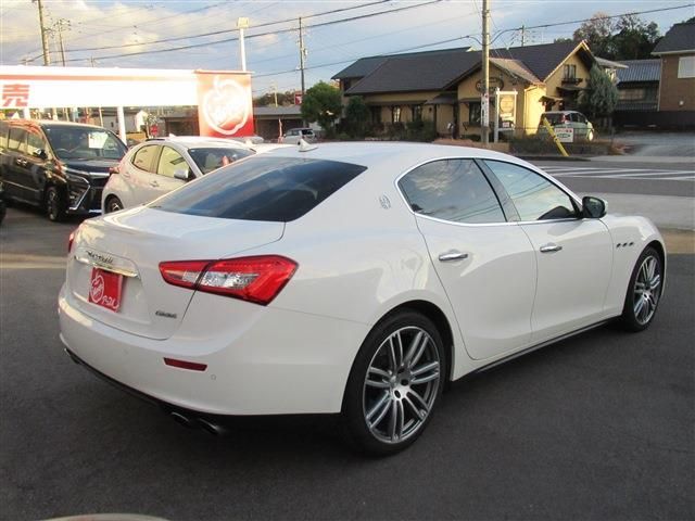 MASERATI MASERATI GHIBLI Sedan 2016