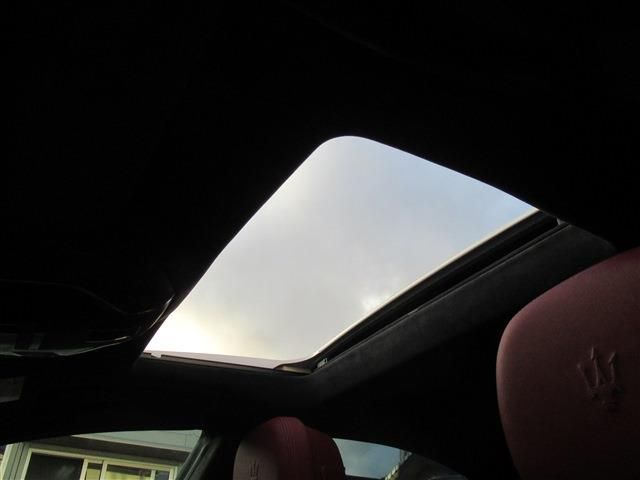 MASERATI MASERATI GHIBLI Sedan 2016