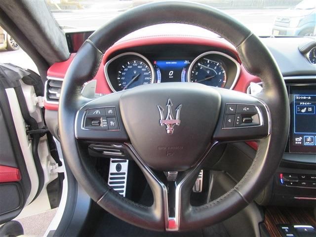 MASERATI MASERATI GHIBLI Sedan 2016