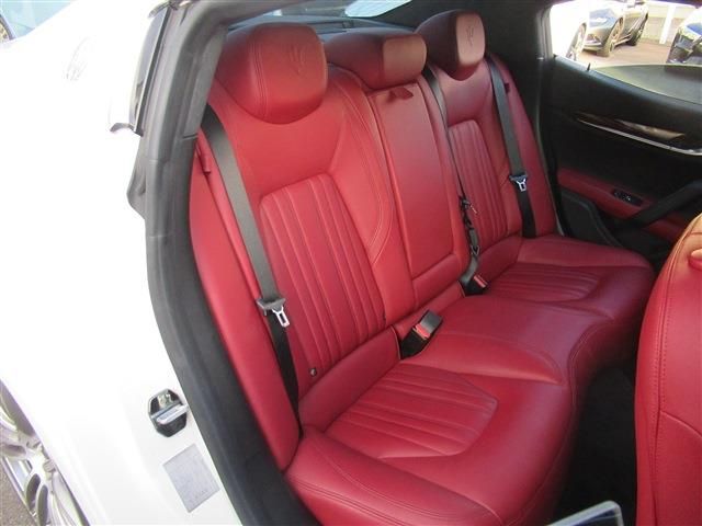 MASERATI MASERATI GHIBLI Sedan 2016