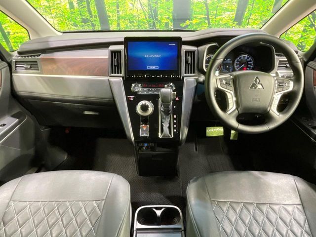 MITSUBISHI DELICA D:5 4WD 2024