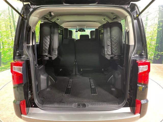 MITSUBISHI DELICA D:5 4WD 2024