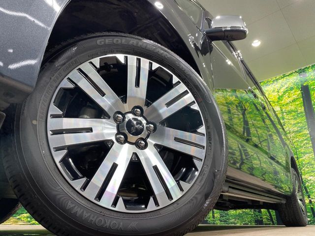 MITSUBISHI DELICA D:5 4WD 2024