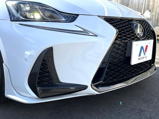 TOYOTA LEXUS IS350 2016