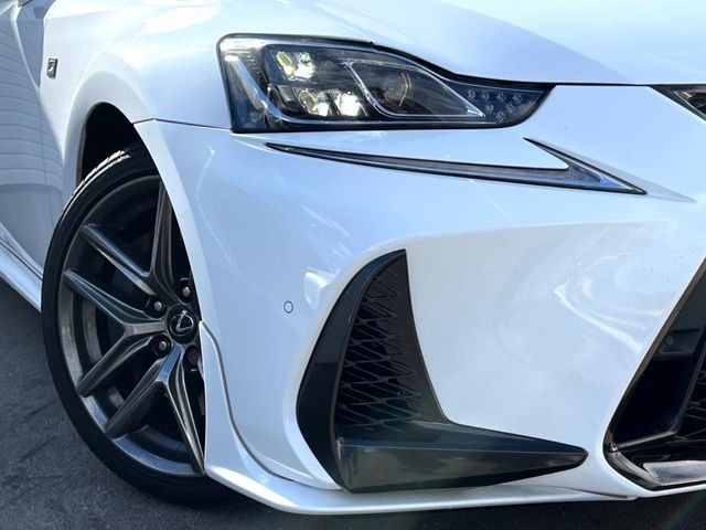 TOYOTA LEXUS IS350 2016