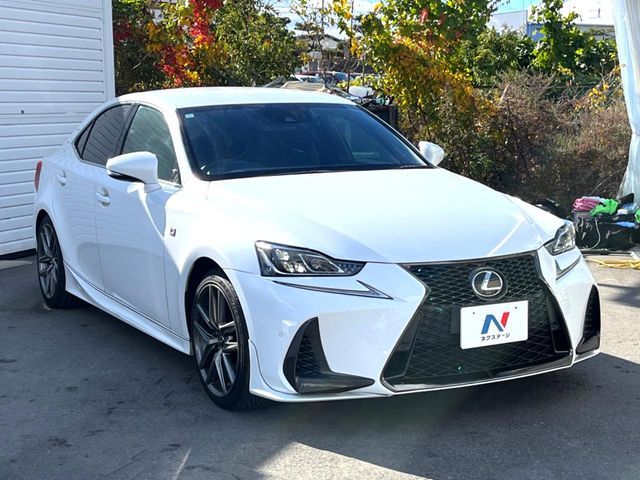 TOYOTA LEXUS IS350 2016