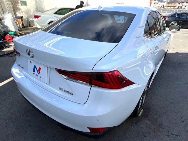 TOYOTA LEXUS IS350 2016
