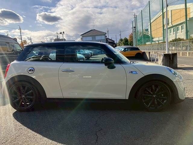 BMW MINI COOPER S 2019