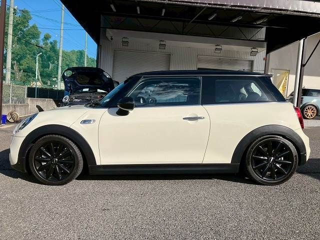 BMW MINI COOPER S 2019