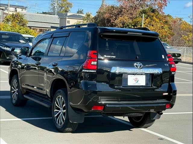 TOYOTA LANDCRUISER PRADO 2018