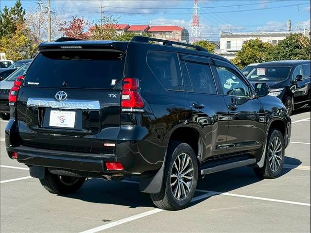 TOYOTA LANDCRUISER PRADO 2018