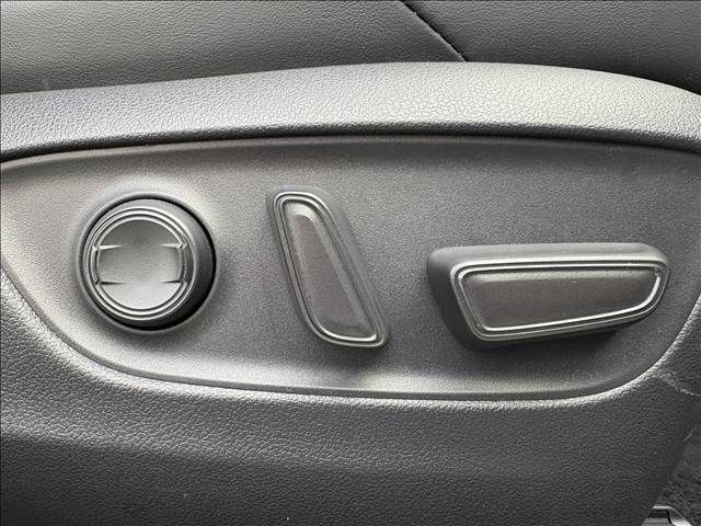 TOYOTA HARRIER HYBRID 2020