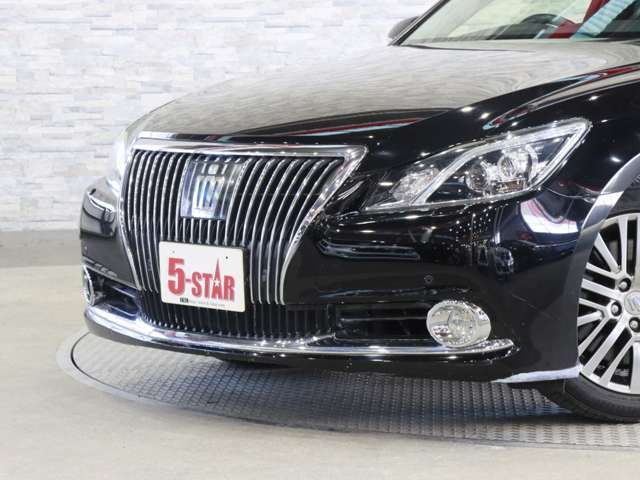 TOYOTA CROWN MAJESTA HYBRID 2015