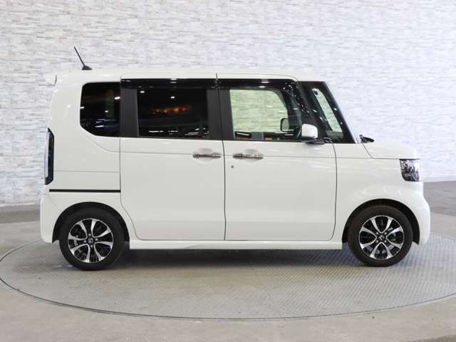 HONDA N BOX CUSTOM 2024