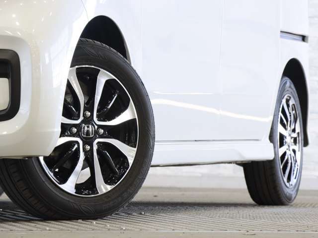 HONDA N BOX CUSTOM 2024