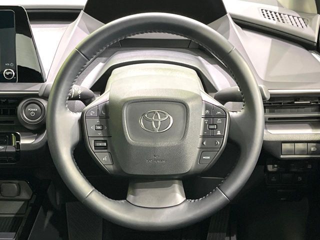 TOYOTA PRIUS 2025