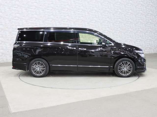 NISSAN ELGRAND 2015
